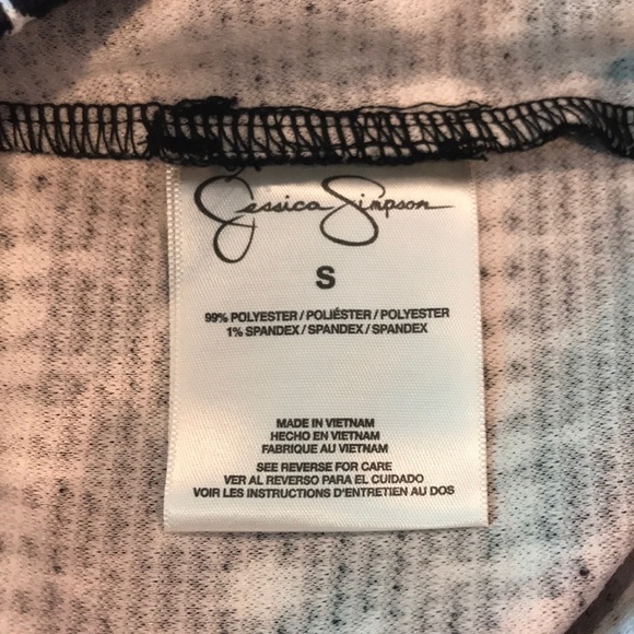 2-piece Jessica Simpson outfit - Picture 6 of 7